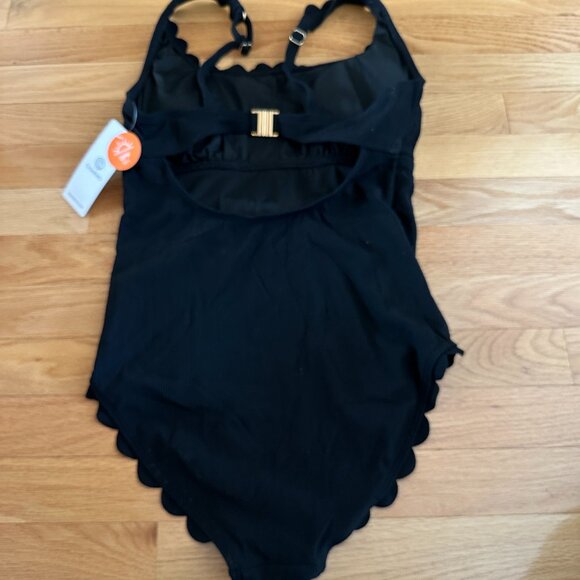 NWT Charmo Scalloped Ribbed One Piece Swimsuit Size Small - Picture 2 of 16